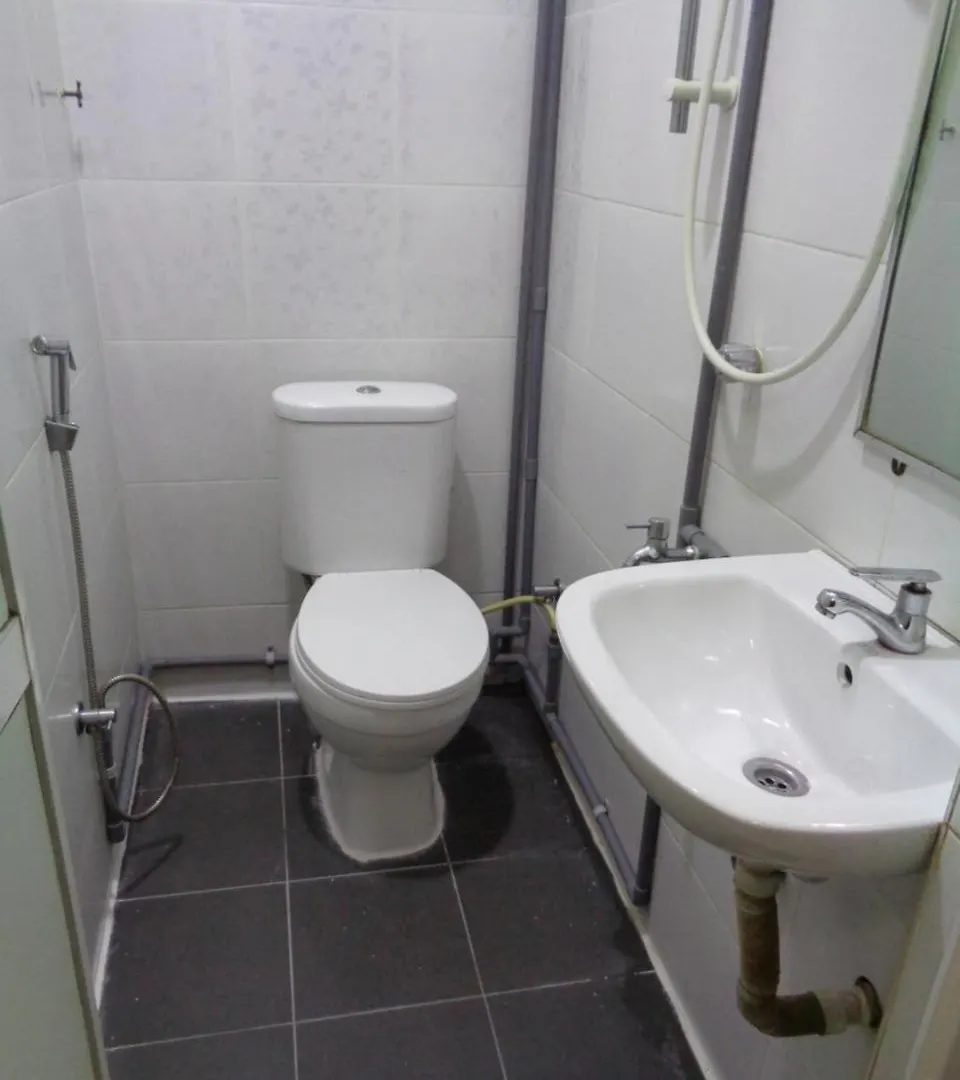 **  Hotel Mah Lanu Kuala Lumpur Malaysia